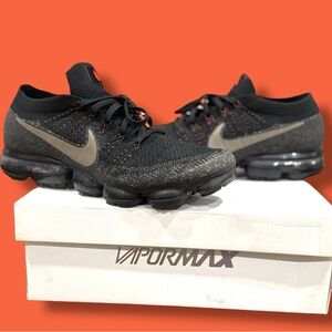 Nike: Nikelab Air Vapormax Flyknit shoes